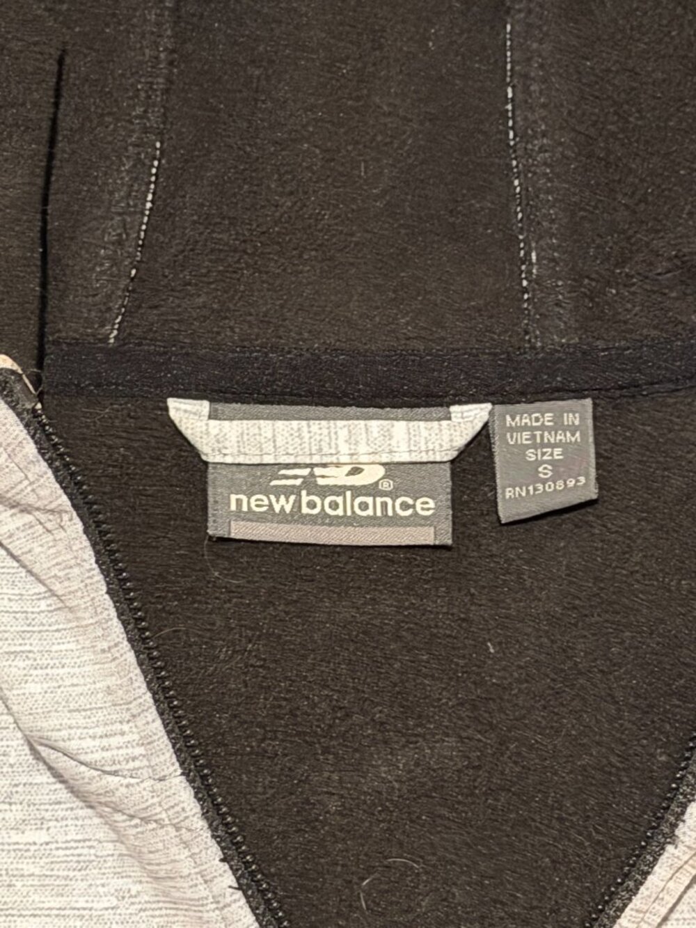 New Balance Gray Hooded Softshell Activewear Jacket - Small - Picture 2 of 9